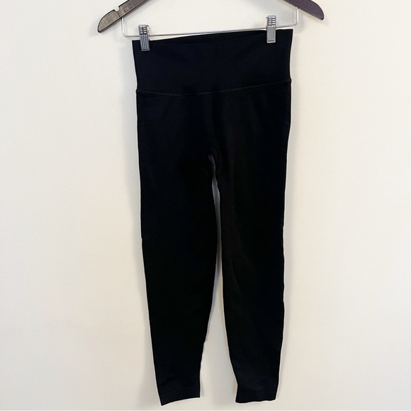 Dascha Tatiana Black Seamless Leggings NEW Size M/L Athletic Yoga Tights - Picture 1 of 9